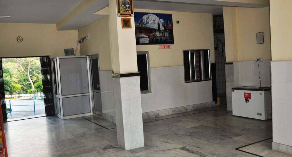 Hotel Kailash Parvat, Una 5